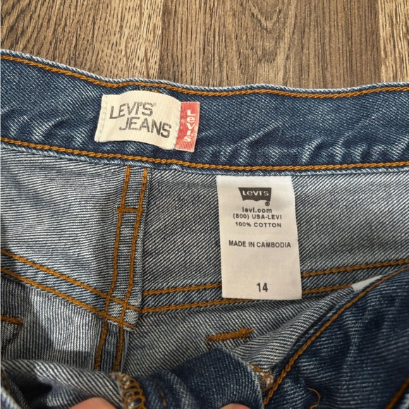 Levi's Women's Blue Jean Shorts size 14 jorts denim school classic basic 550 - Picture 12 of 12